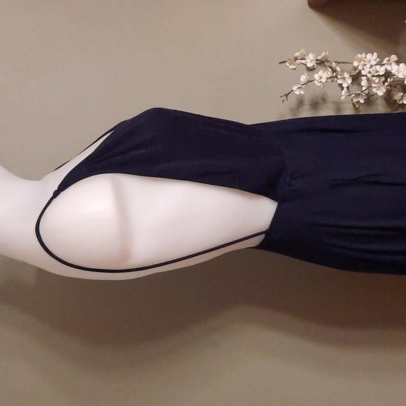 Reformation plunge neck mididress - Picture 6 of 14